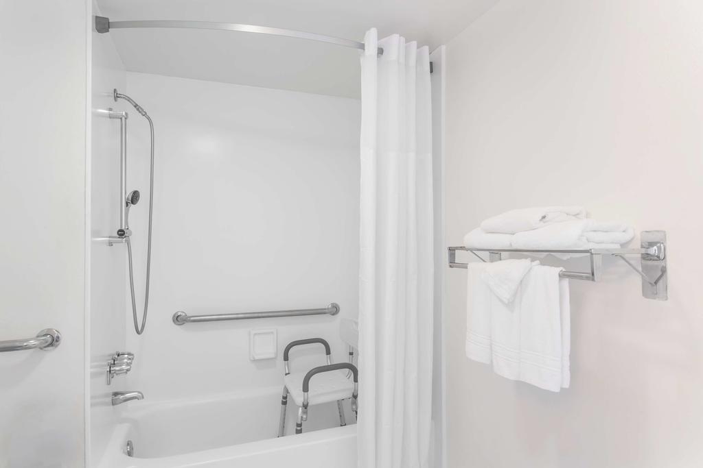 Days Inn By Wyndham West Palm Beach Exteriér fotografie