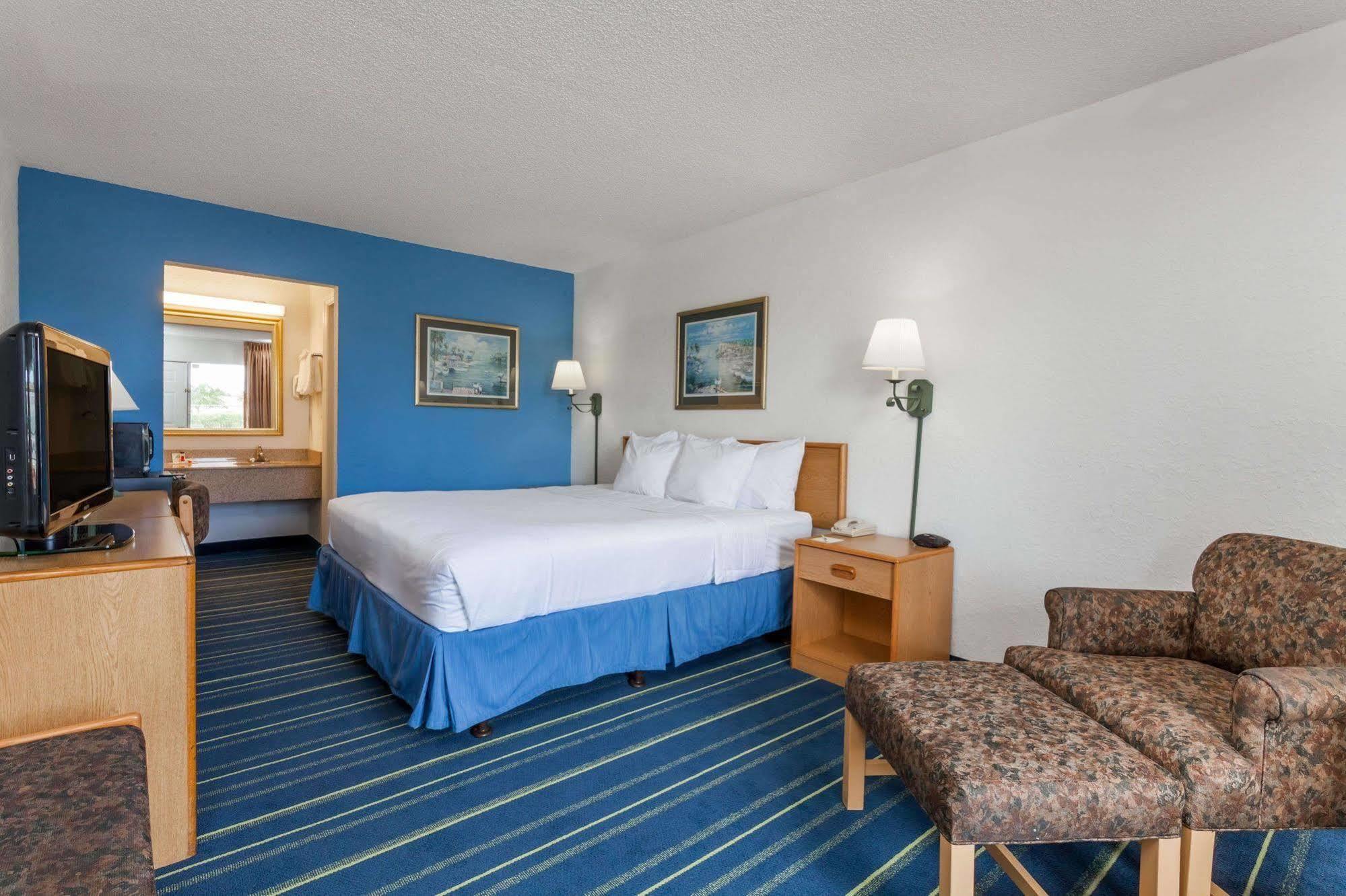 Days Inn By Wyndham West Palm Beach Exteriér fotografie