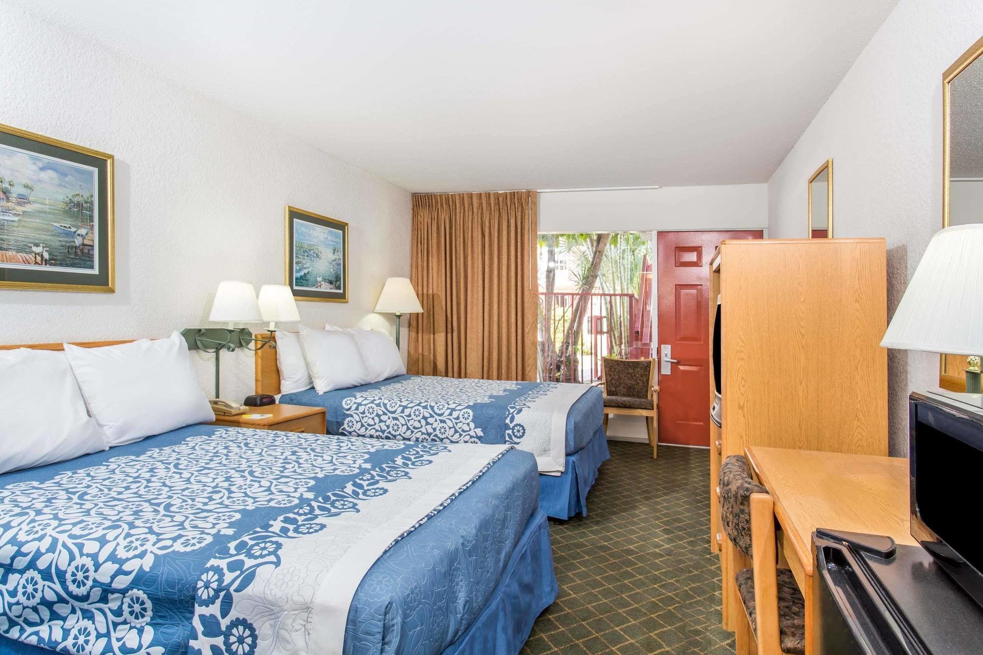 Days Inn By Wyndham West Palm Beach Exteriér fotografie